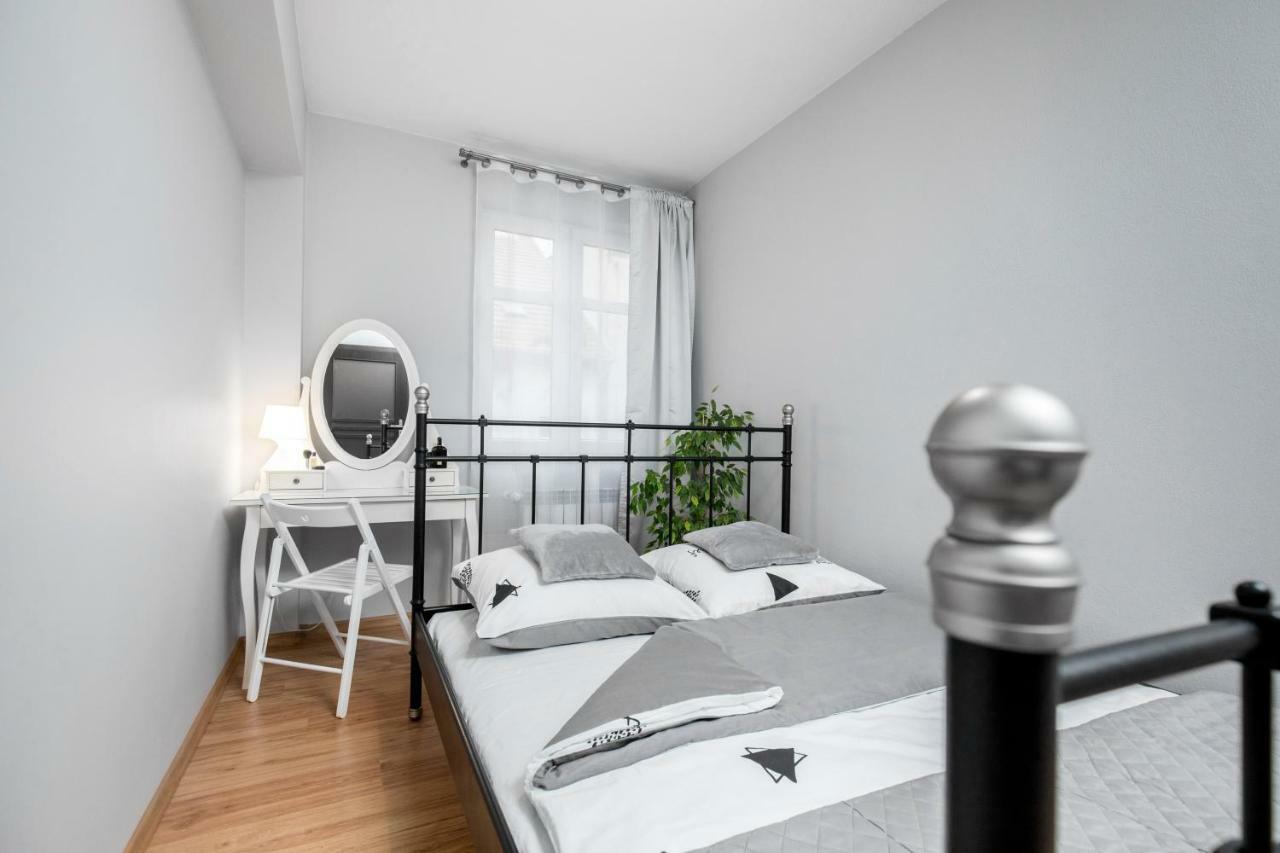 Apartament Gemini Dzierżoniów Buitenkant foto