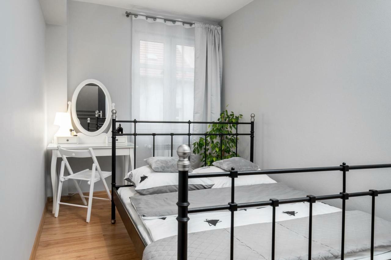 Apartament Gemini Dzierżoniów Buitenkant foto