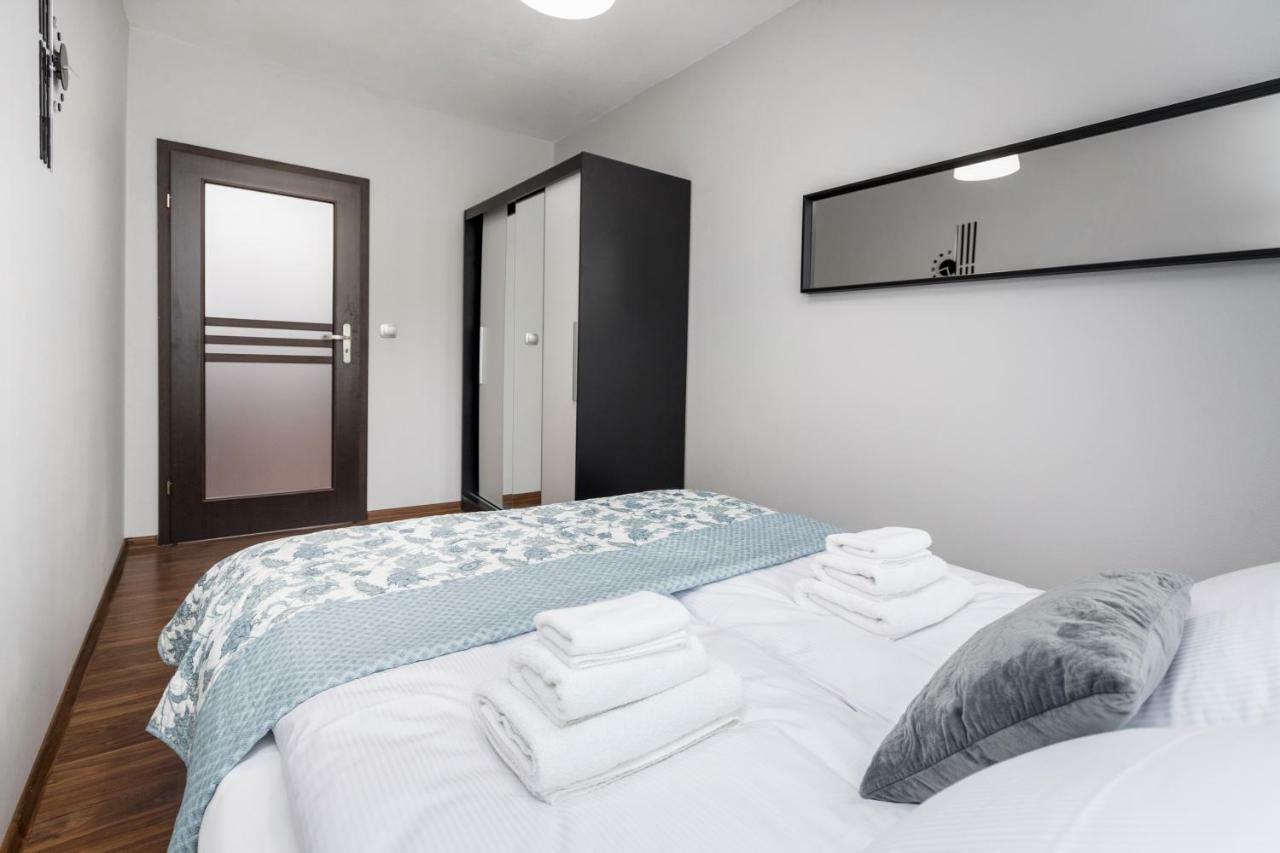 Apartament Gemini Dzierżoniów Buitenkant foto