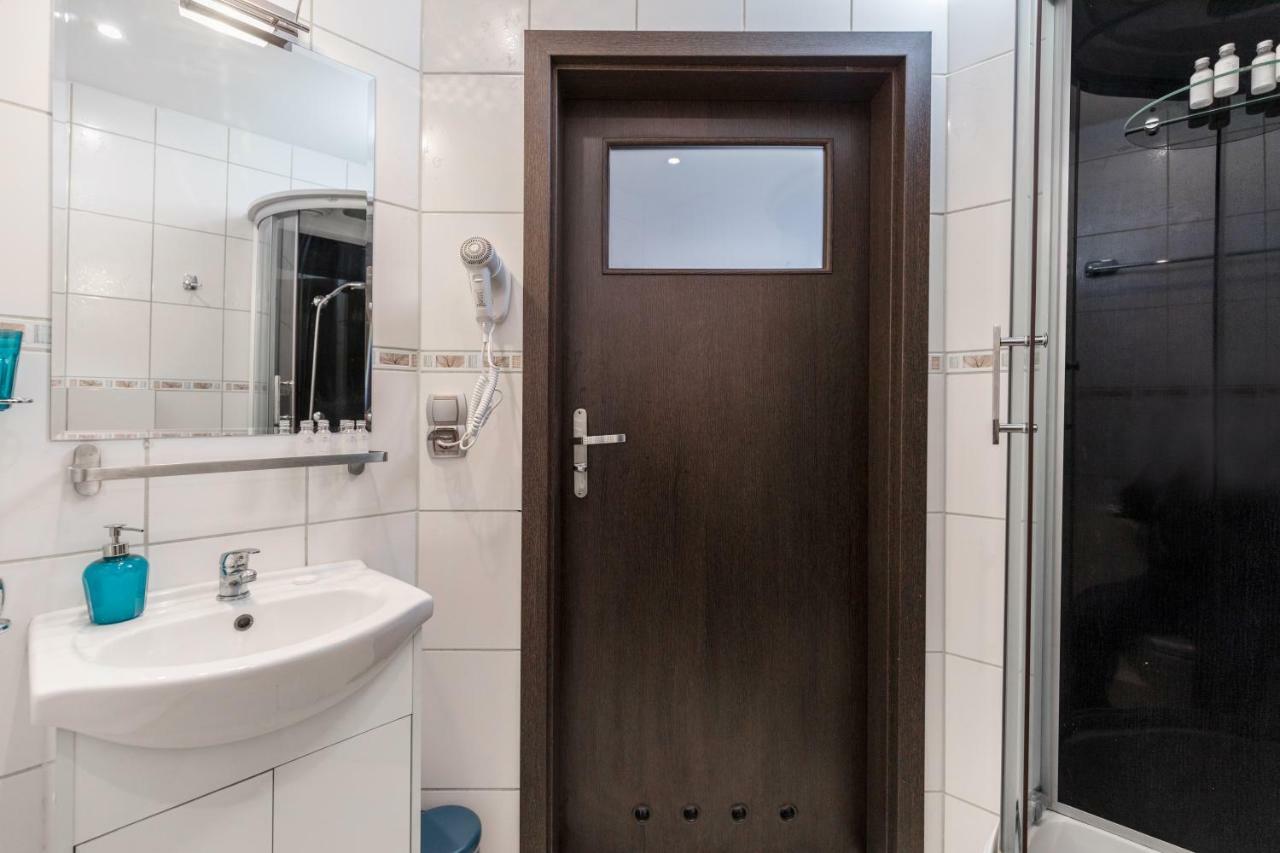 Apartament Gemini Dzierżoniów Buitenkant foto