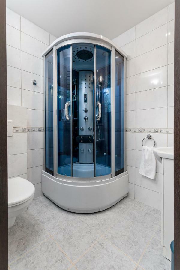 Apartament Gemini Dzierżoniów Buitenkant foto